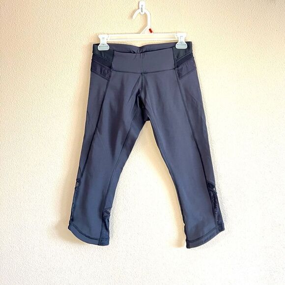 Lululemon Black Cropped Leggings - Picture 1 of 8